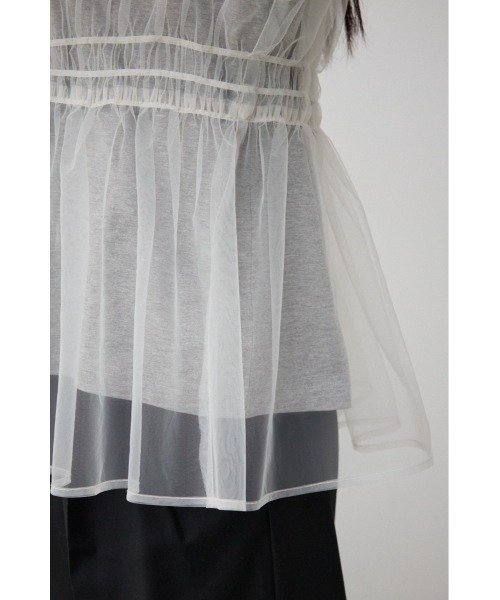 AZUL by moussy（アズールバイマウジー）の「チュールギャザージレトップス（ベスト・レディース・ブラック/オフホワイト・FREE）」の11枚目の写真