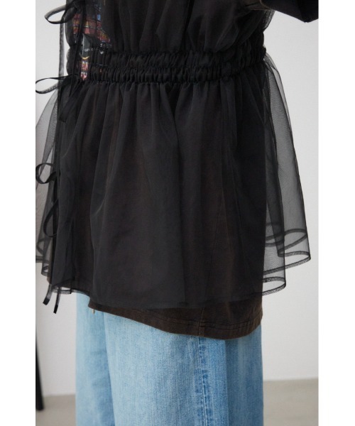 AZUL by moussy（アズールバイマウジー）の「チュールギャザージレトップス（ベスト・レディース・ブラック/オフホワイト・FREE）」の22枚目の写真