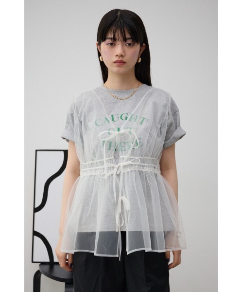 AZUL by moussy（アズールバイマウジー）の「チュールギャザージレトップス（ベスト・レディース・ブラック/オフホワイト・FREE）」の6枚目の写真