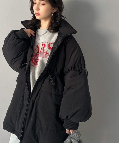 classicalelf(クラシカルエルフ)の「この冬最旬。スタンド衿ドロストデザイン袖ボリューム中綿オーバーサイズブルゾン(ブルゾン・レディース・グレイッシュブルー/ブラック/アイボリー/ブルーグレー・LARGE/MEDIUM/SMALL/X-LARGE)」の21枚目の写真