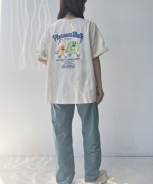 AS KNOW AS plus（アズノゥアズプラス）の「◎おやつフォトビッグサイズTシャツ（Tシャツ/カットソー・レディース・スミクロ/キナリ/サックスブルー/オートミール/ブラック系/サックスブルー系/ベージュ系/アイボリー系・FREE）」の13枚目の写真