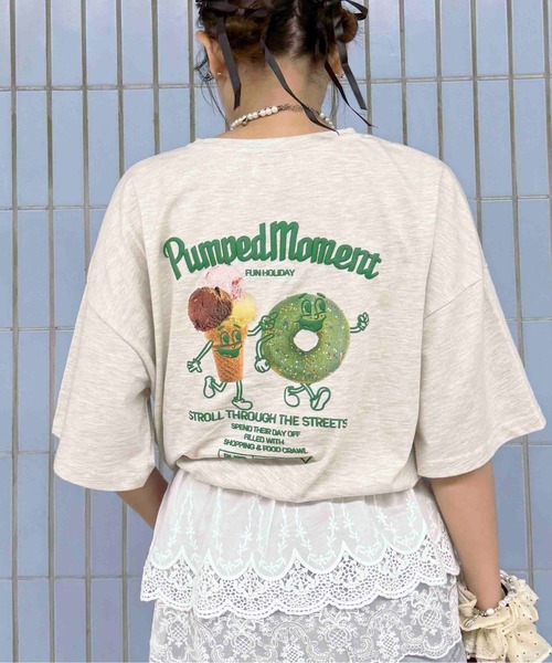 AS KNOW AS plus(アズノゥアズプラス)の「◎おやつフォトビッグサイズTシャツ(Tシャツ/カットソー・レディース・スミクロ/キナリ/サックスブルー/オートミール/ブラック系/サックスブルー系/ベージュ系/アイボリー系/サックスブルー系1/ブラック系1/アイボリー系1/ベージュ系1・FREE)」の21枚目の写真