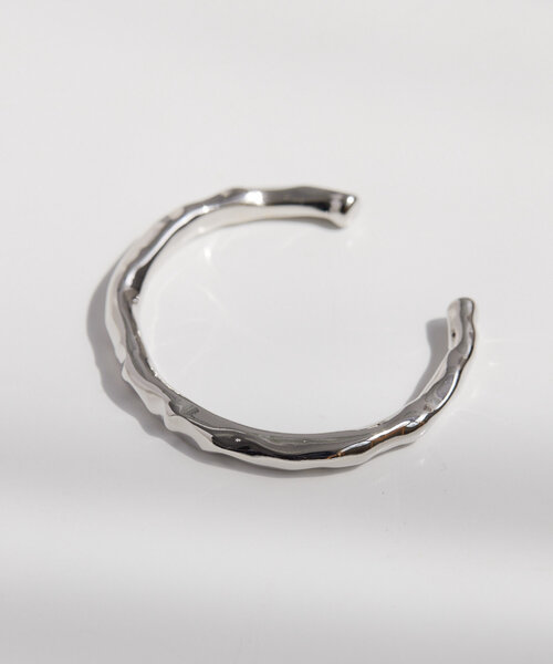 ear PAPILLONNER（イアパピヨネ）の「ツチメバングル（バングル/リストバンド・レディース・ゴールド/シルバー・FREE）」の3枚目の写真