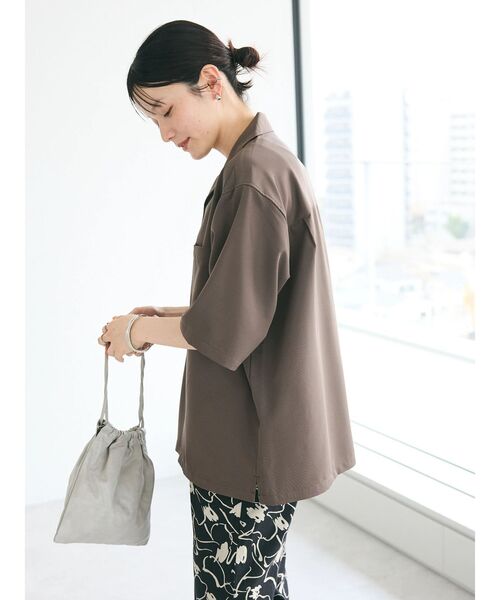 CRAFT STANDARD BOUTIQUE(クラフトスタンダードブティック)の「接触冷感/抗菌防臭/イージーケア /オープンカラーシャツ(シャツ/ブラウス・レディース・ブラウン/アイボリー/ブラック/グレイッシュベージュ/ブルーグリーン・S/M/L/XL)」の10枚目の写真