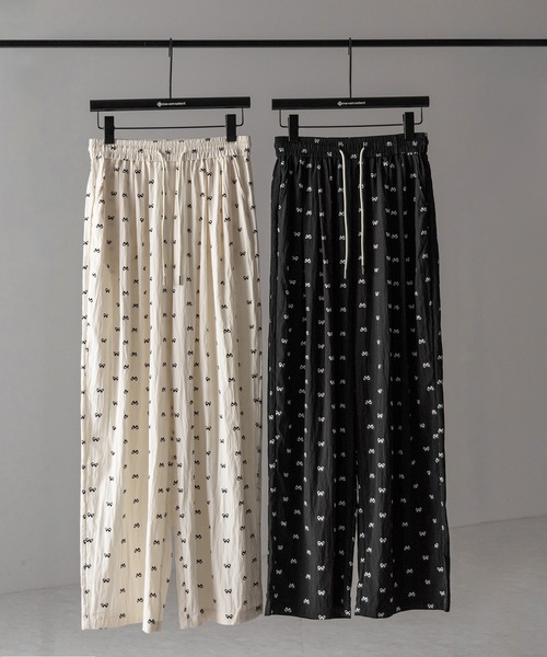 me+em select(ミームセレクト)の「【 2color 】リボンプリントワイドイージーパンツ / ribbon print wide easy pants(その他パンツ・レディース・アイボリー/ブラック・FREE)」の14枚目の写真