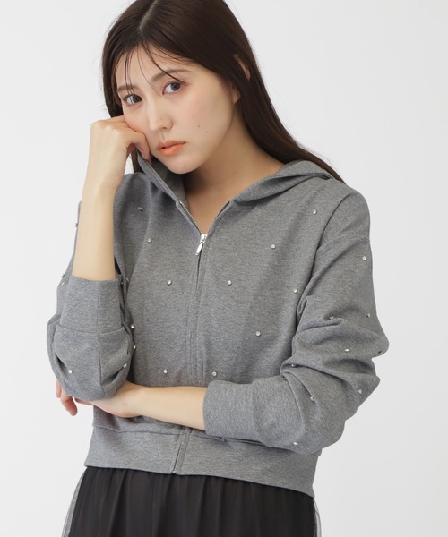 JILL by JILL STUART(ジルバイジルスチュアート)の「◇ビジュートッピングフーディー(Tシャツ/カットソー・レディース・ホワイト/チャコールグレー・FREE)」の3枚目の写真