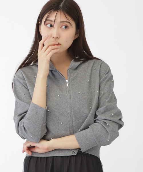 JILL by JILL STUART(ジルバイジルスチュアート)の「◇ビジュートッピングフーディー(Tシャツ/カットソー・レディース・ホワイト/チャコールグレー・FREE)」の4枚目の写真