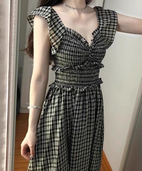 Teem Store(チームストア)の「ギンガムチェック フリル オフショルダーロングワンピース(ワンピース・レディース・ブラック・F)」の7枚目の写真