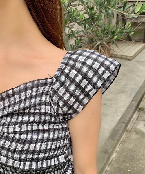 Teem Store(チームストア)の「ギンガムチェック フリル オフショルダーロングワンピース(ワンピース・レディース・ブラック・F)」の16枚目の写真