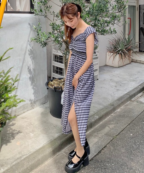 Teem Store(チームストア)の「ギンガムチェック フリル オフショルダーロングワンピース(ワンピース・レディース・ブラック・F)」の20枚目の写真