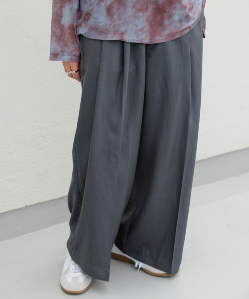 SENSE OF PLACE by URBAN RESEARCH（センスオブプレイスバイアーバンリサーチ）の「ボリュームダブルタックワイドパンツ（その他パンツ・メンズ・グリーン/ブラック/チャコールグレー・MEDIUM/LARGE）」の8枚目の写真