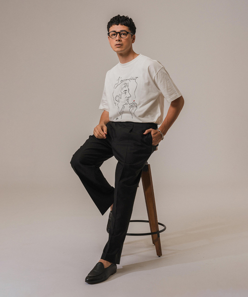 EDIFICE（エディフィス）の「ソリマチアキラ 別注 フレンチ イラストレーション Tシャツ（Tシャツ/カットソー・メンズ・ホワイト/ホワイト×ホワイト/ホワイト系その他・SMALL/MEDIUM/LARGE）」の9枚目の写真