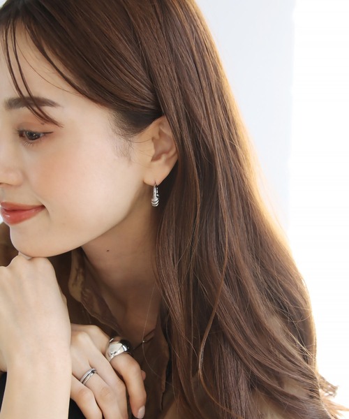 abaskdesign(アバスクデザイン)の「金属アレルギー対応 コルネデザインステンレスピアス(ピアス(両耳用)・レディース・ゴールド/シルバー・FREE)」の8枚目の写真