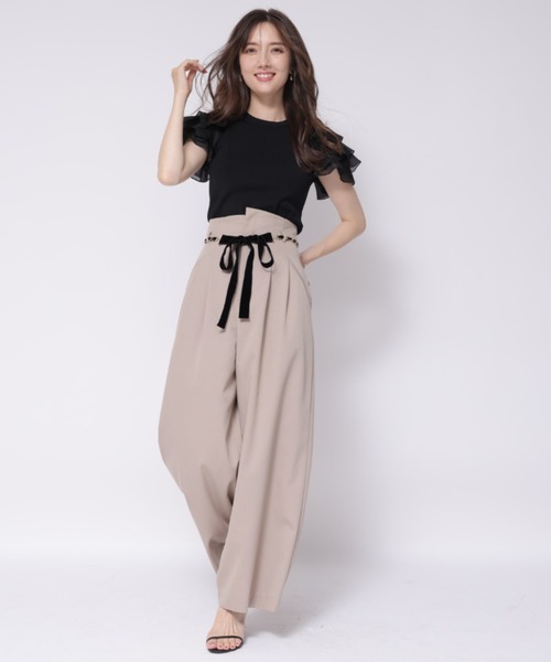 Apuweiser-riche（アプワイザーリッシェ）の「チェーンベルト付タック