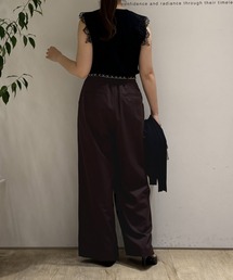 Apuweiser-riche（アプワイザーリッシェ）の「チェーンベルト付タック