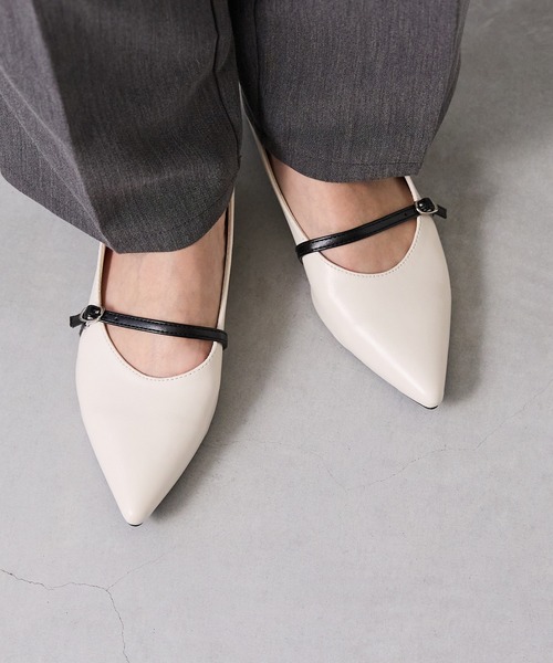 menue(メヌエ)の「2way バブーシュストラップパンプス(パンプス・レディース・アイボリー/シルバー/ブラック・25.0cm/26.0cm/21.5cm/22.0cm/22.5cm/23.5cm/24.5cm/25.5cm/23.0cm/24.0cm)」の1枚目の写真
