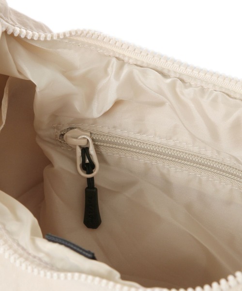 BAYFLOW（ベイフロー）の「中綿ハーフムーンショルダーバッグ（ショルダーバッグ・メンズ・ブラック/ブルー/オフホワイト・FREE）」の13枚目の写真