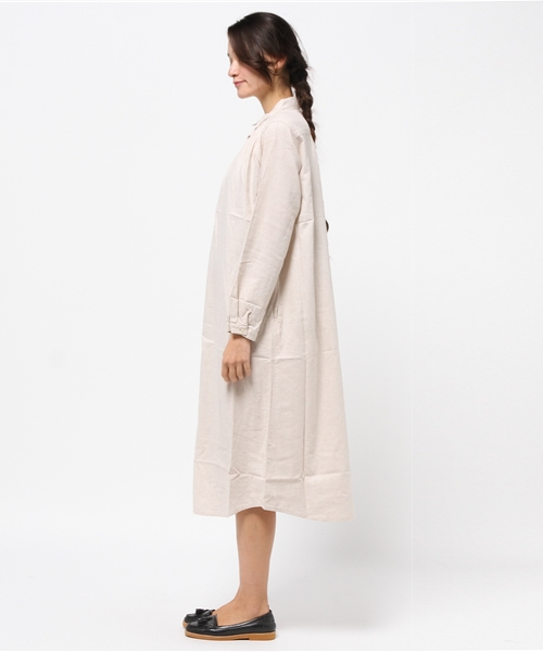 LBC(エルビーシー)の「トップ綾織り起毛シャツワンピース (シャツワンピース・レディース・ダークグレー/ベージュ/ライトグレー/グリーン・MEDIUM)」の5枚目の写真