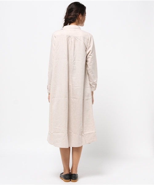 LBC(エルビーシー)の「トップ綾織り起毛シャツワンピース (シャツワンピース・レディース・ダークグレー/ベージュ/ライトグレー/グリーン・MEDIUM)」の6枚目の写真