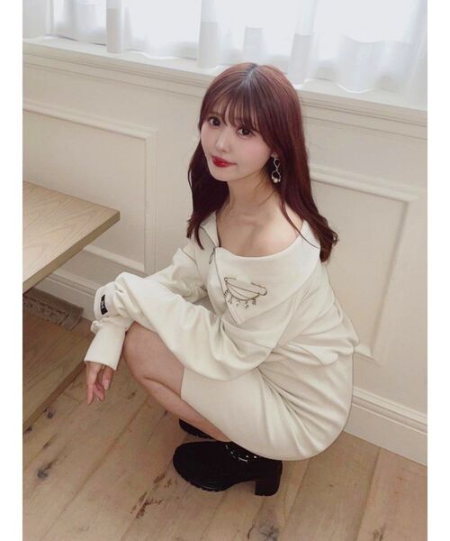 EATME（イートミー）の「FRONTジップスウェットワンピース（ワンピース・レディース・アイボリー/ブラック/グレー・FREE）」の7枚目の写真