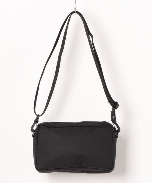 Manhattan Portage（マンハッタンポーテージ）の「Jogger Bag Ver.2 Coca-Cola（ショルダーバッグ・メンズ・ブラック・X-SMALL）」の4枚目の写真