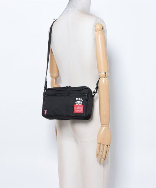 Manhattan Portage（マンハッタンポーテージ）の「Jogger Bag Ver.2 Coca-Cola（ショルダーバッグ・メンズ・ブラック・X-SMALL）」の16枚目の写真