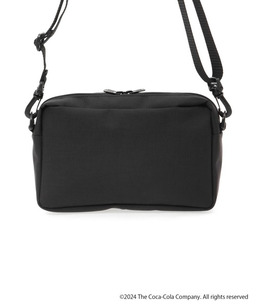 Manhattan Portage（マンハッタンポーテージ）の「Jogger Bag Ver.2 Coca-Cola（ショルダーバッグ・メンズ・ブラック・X-SMALL）」の13枚目の写真