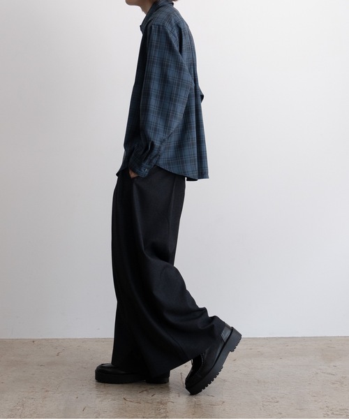 CASPER JOHN（キャスパージョン）の「Various loose shirts -shadow check-/バリアスルーズシャツ -シャドーチェック-（シャツ/ブラウス・メンズ・ブルー/ブラック・LARGE/MEDIUM/SMALL/X-SMALL）」の17枚目の写真