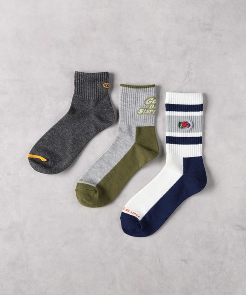 Right-on(ライトオン)の「【FRUIT OF THE LOOM】ラインソックス 3足セット(ソックス/靴下・キッズ・グレー×ホワイト・21cm~23cm/23cm~25cm)」の1枚目の写真