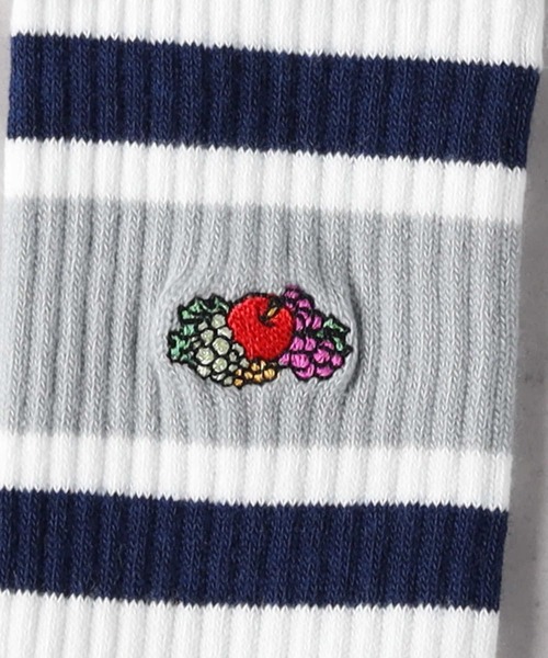 Right-on(ライトオン)の「【FRUIT OF THE LOOM】ラインソックス 3足セット(ソックス/靴下・キッズ・グレー×ホワイト・21cm~23cm/23cm~25cm)」の2枚目の写真