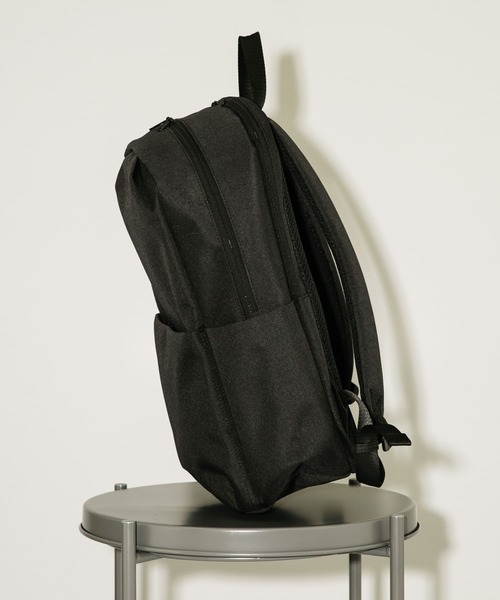 RODE SKO(ロデスコ)の「撥水タックバックパック(バックパック/リュック・メンズ・ブラック/チャコールグレー・ONE)」の4枚目の写真