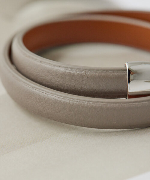 《牛革》レザーバックルブレスレット/チョーカー(ブレスレット)|ear PAPILLONNER(イアパピヨネ) 《牛革》レザーバックルブレスレット/チョーカー(ブレスレット)|ear PAPILLONNER(イアパピヨネ)