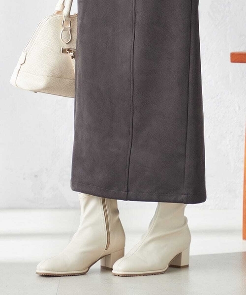 a.v.v（アーヴェヴェ）の「ストレッチブーツ（ブーツ・レディース・アイボリー/ベージュ/ブラック・23.5/24.5/22.5）」の10枚目の写真