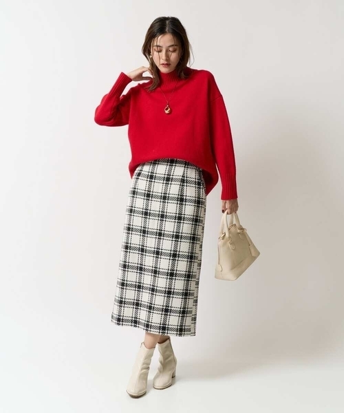 a.v.v（アーヴェヴェ）の「ストレッチブーツ（ブーツ・レディース・アイボリー/ベージュ/ブラック・23.5/24.5/22.5）」の17枚目の写真