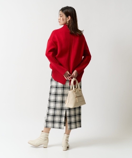 a.v.v（アーヴェヴェ）の「ストレッチブーツ（ブーツ・レディース・アイボリー/ベージュ/ブラック・23.5/24.5/22.5）」の19枚目の写真