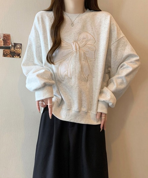 SpRay(スプレイ)の「リボンサテン刺繍スウェット(スウェット・レディース・ブラック/オートミール・FREE)」の3枚目の写真