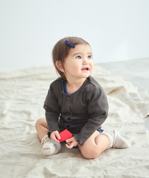 pairmanon（ペアマノン）の「【ベビー】リブコットン素材 長袖 カーディガン（カーディガン/ボレロ・キッズ・ブラック/アイボリー/モカ/ベージュ・70/80）」の2枚目の写真