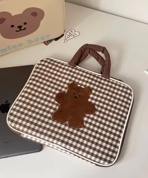 ammy.(エイミードット)の「【 ammy. / エイミードット 】 ギンガムチェック ドッグ デザイン iPad タブレット ケース(PC・タブレットケース・レディース・グレー/ブルー/ブラック/ブラウン/グリーン・FREE)」の3枚目の写真