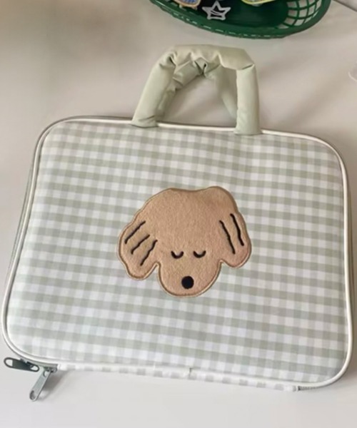 ammy.(エイミードット)の「【 ammy. / エイミードット 】 ギンガムチェック ドッグ デザイン iPad タブレット ケース(PC・タブレットケース・レディース・グレー/ブルー/ブラック/ブラウン/グリーン・FREE)」の4枚目の写真