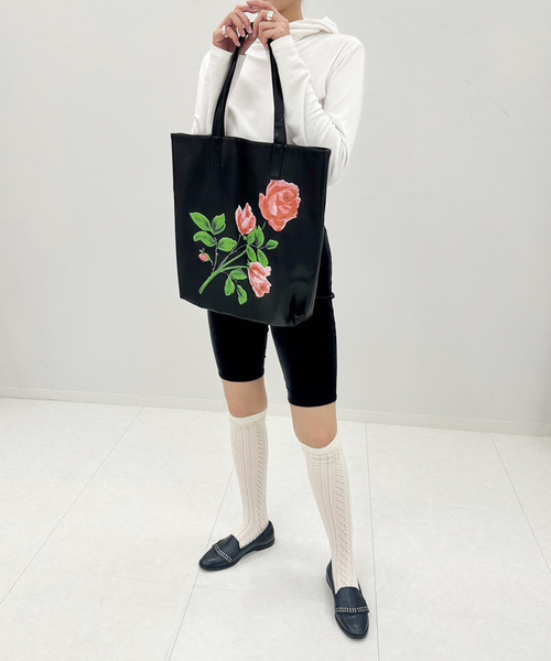 EDIT. FOR LULU（エディットフォールル）の「【YUHAN WANG/ユハン ワン】rose printed tote bag（トートバッグ・レディース・ブラック・FREE）」の3枚目の写真