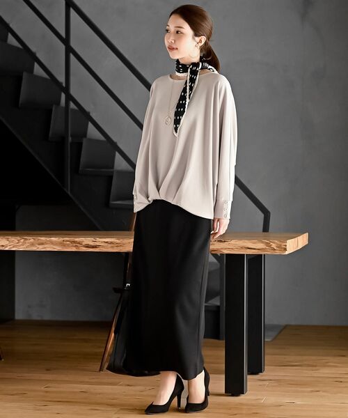 rps（アールピーエス）の「リング付きプリーツスカーフ（バンダナ/スカーフ・レディース・アイボリー/ブラック/ブラック系その他2/ライトベージュ/ホワイト系その他4/ダークグリーン/ブルー/オレンジ系その他/ライトグレー/ベージュ系その他/グリーン/レッド/ベージュ/ダークベージュ/ネイビー/イエロー・フリー）」の22枚目の写真