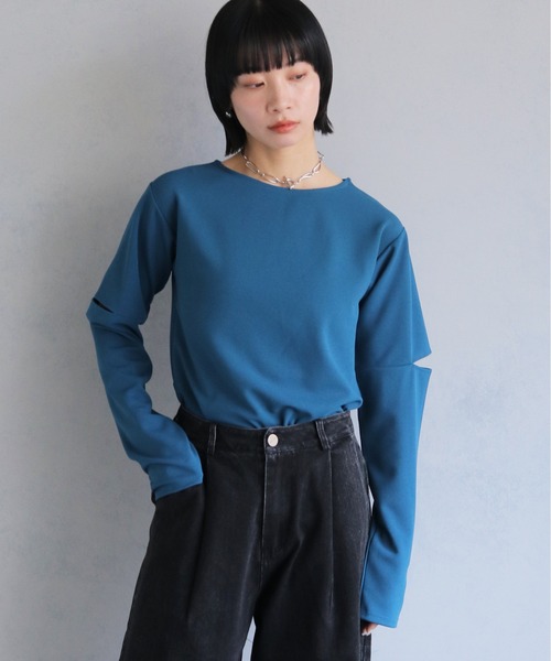 cheriella（シェリエラ）の「【cheriella】ジョーゼットカットアウトロンT GEORGETTE CUTOUT LONG TEE（Tシャツ/カットソー・レディース・ブルー/カーキ/ホワイト・M）」の3枚目の写真