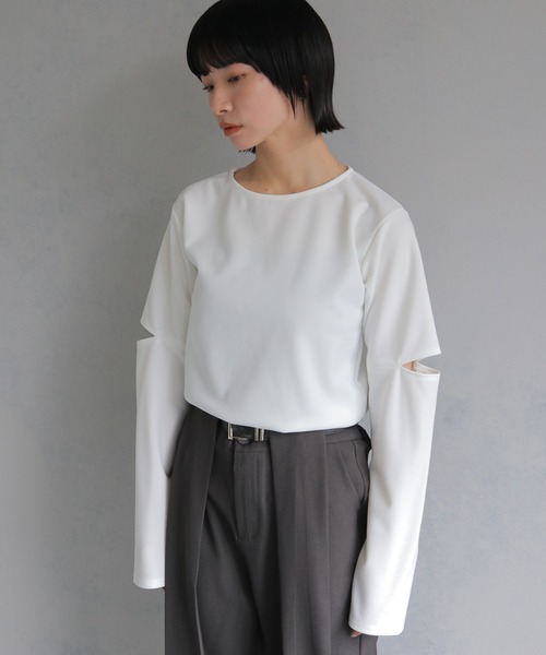 cheriella（シェリエラ）の「【cheriella】ジョーゼットカットアウトロンT GEORGETTE CUTOUT LONG TEE（Tシャツ/カットソー・レディース・ブルー/カーキ/ホワイト・M）」の19枚目の写真