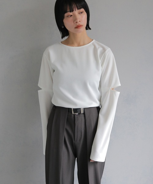 cheriella（シェリエラ）の「【cheriella】ジョーゼットカットアウトロンT GEORGETTE CUTOUT LONG TEE（Tシャツ/カットソー・レディース・ブルー/カーキ/ホワイト・M）」の20枚目の写真
