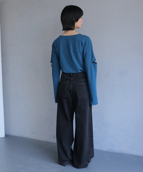 cheriella（シェリエラ）の「【cheriella】ジョーゼットカットアウトロンT GEORGETTE CUTOUT LONG TEE（Tシャツ/カットソー・レディース・ブルー/カーキ/ホワイト・M）」の4枚目の写真