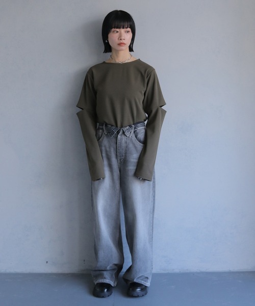 cheriella（シェリエラ）の「【cheriella】ジョーゼットカットアウトロンT GEORGETTE CUTOUT LONG TEE（Tシャツ/カットソー・レディース・ブルー/カーキ/ホワイト・M）」の11枚目の写真