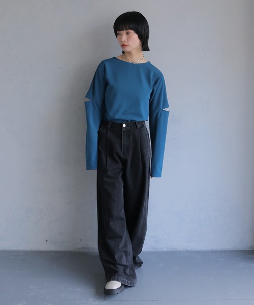 cheriella(シェリエラ)の「【cheriella】ジョーゼットカットアウトロンT GEORGETTE CUTOUT LONG TEE(Tシャツ/カットソー・レディース・ブルー/カーキ/ホワイト・M)」の8枚目の写真