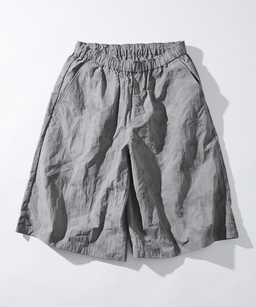 UMBRO（アンブロ）の「UMBRO/アンブロ 別注 Nylon Wide Shorts/ナイロン ワイドショートパンツ（その他パンツ・メンズ・チェック/グレー系/ベージュ系/ブラック/オフホワイト・MEDIUM/LARGE/X-LARGE）」の18枚目の写真