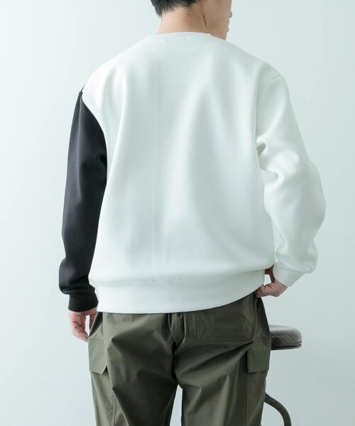 ITEMS URBANRESEARCH(アイテムズ アーバンリサーチ)の「ストレッチダンボール 切替トップス A(スウェット・メンズ・モカ/ネイビー/ブラック・MEDIUM/LARGE)」の20枚目の写真