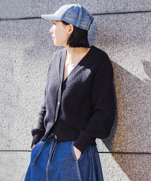 Levi's(リーバイス)の「Levi's/リーバイス SNOWFLAKE カーディガン(カーディガン/ボレロ・レディース・ブラック・XS/S/M)」の1枚目の写真